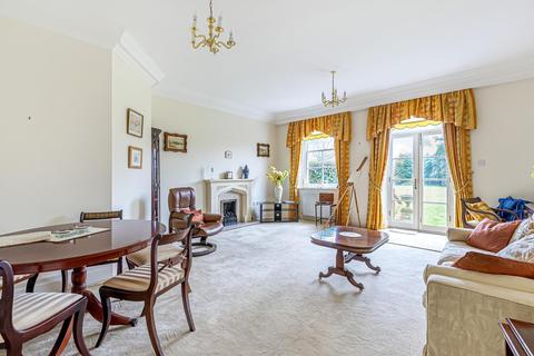 4 Gladstone House, Nanhurst Park Elmbridge Road, Cranleigh, GU6 8JX