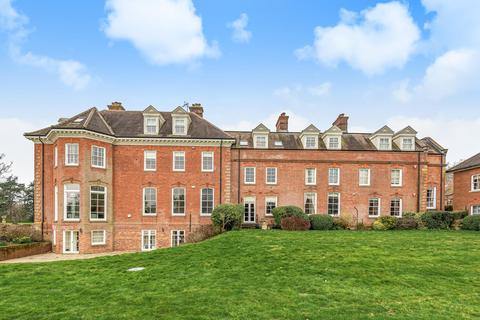 4 Gladstone House, Nanhurst Park Elmbridge Road, Cranleigh, GU6 8JX