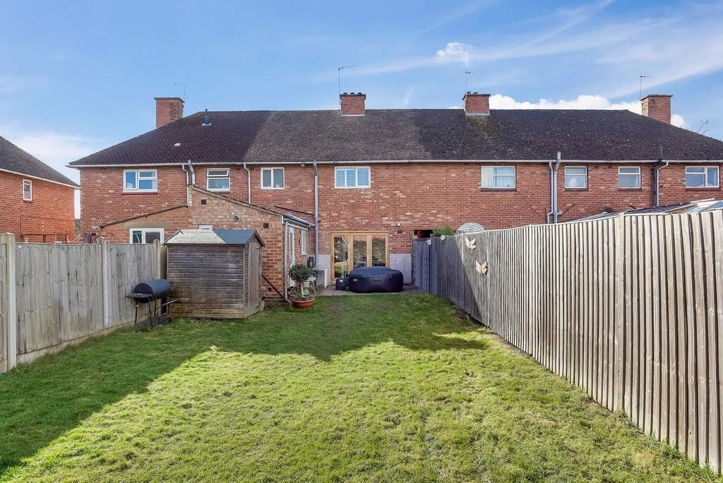 Mortimer Road, Kenilworth 3 bed terraced house £340,000