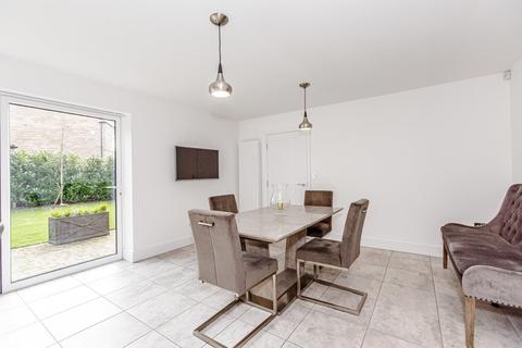 4 Ings Walk, Wetherby, LS22 5FE