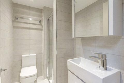 1d Blake Mews, Richmond, TW9 3GA