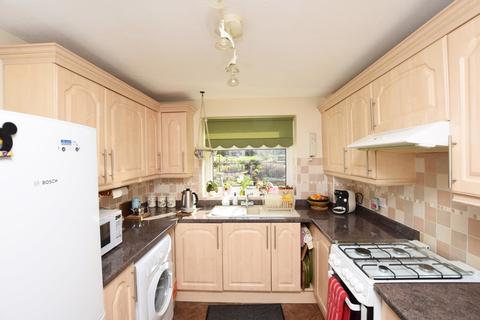 32 Chiltern End, Ashford, TN24 8QJ