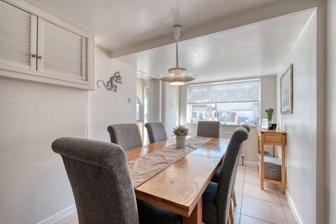 4 Bronsil Close, Worcester, WR5 2NH