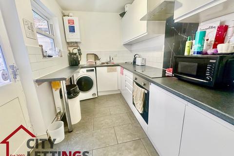 5 bedroom apartment to rent, City Centre