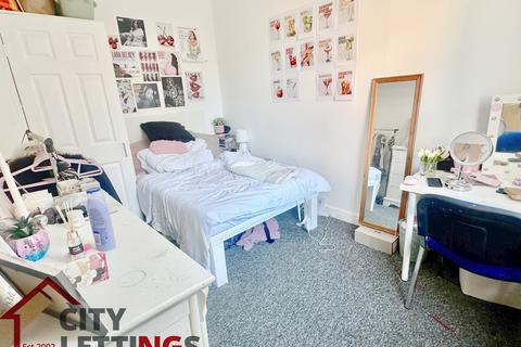 5 bedroom apartment to rent, City Centre