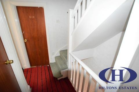 4 bedroom terraced house for sale, Stratford Road, Southall