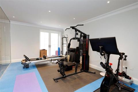 6 Deepdale, London, SW19 5EZ
