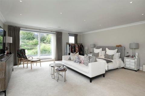 6 Deepdale, London, SW19 5EZ