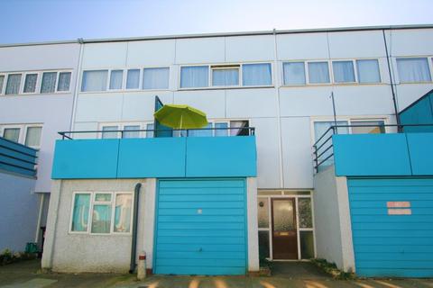 67 Huntingdon Close, Mitcham, CR4 1XL