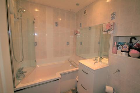 67 Huntingdon Close, Mitcham, CR4 1XL