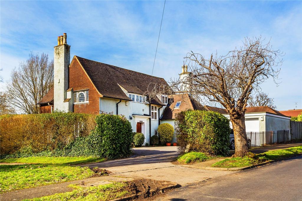 Pendleton Road, Redhill, Surrey, RH1 4 bed detached house £895,000