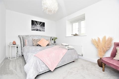 30 Mclaren Place, Morley, Leeds, LS27 0FS