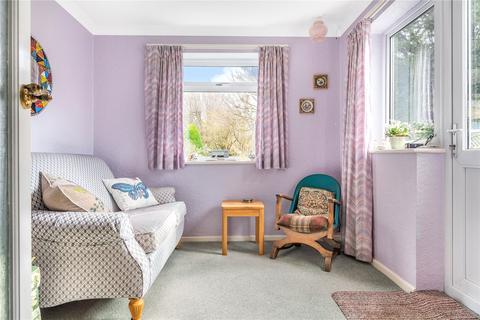 5 Busbys Close, Clanfield, Bampton, OX18 2RD