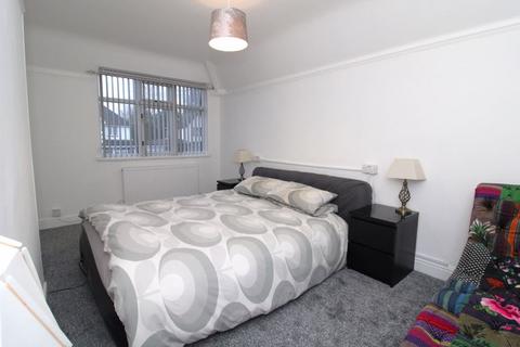 139 Walhouse Road, Walsall, WS1 2BE