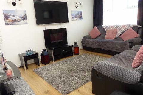 2 Deerham Close, Birmingham, B23 5XX