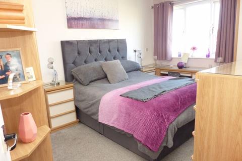 2 Deerham Close, Birmingham, B23 5XX