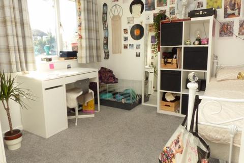 2 Deerham Close, Birmingham, B23 5XX