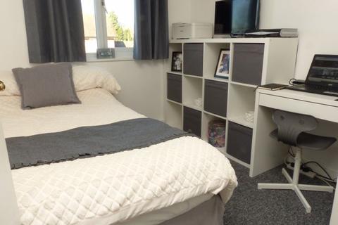 2 Deerham Close, Birmingham, B23 5XX