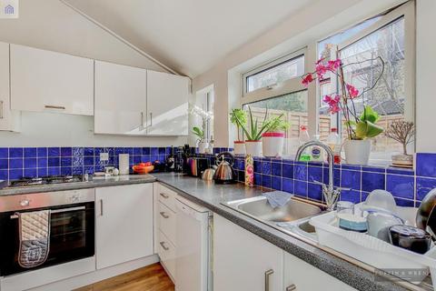 7 Balfour Road, London, W13 9TN
