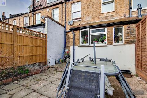 7 Balfour Road, London, W13 9TN