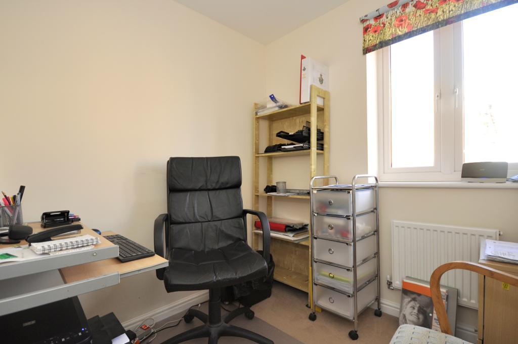 Bedroom 4 / Study