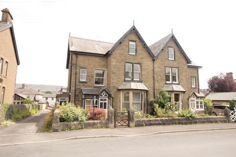 6 bedroom semi-detached house to rent - Eastham Street, CLITHEROE, BB7 2HY