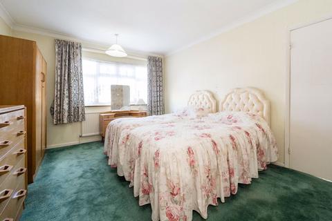 37 Spey Way, Romford, RM1 4YS