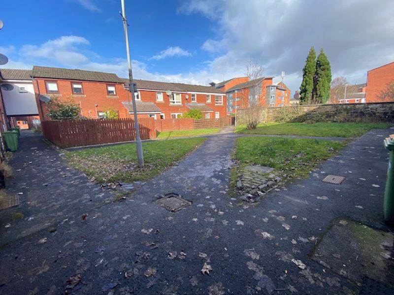 Keith Court, Partick, Glasgow 2 bed apartment £795 pcm (£183 pw)