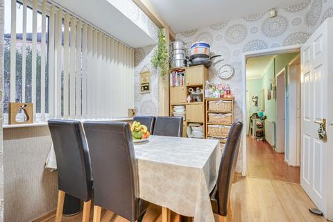 33 Willow Trees Drive, Blackburn, BB1 8LB