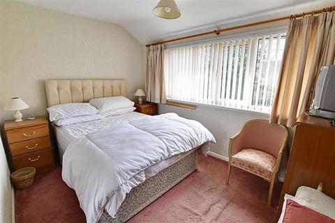 4 Abbey Close, St Johns, Worcester, WR2 4HR