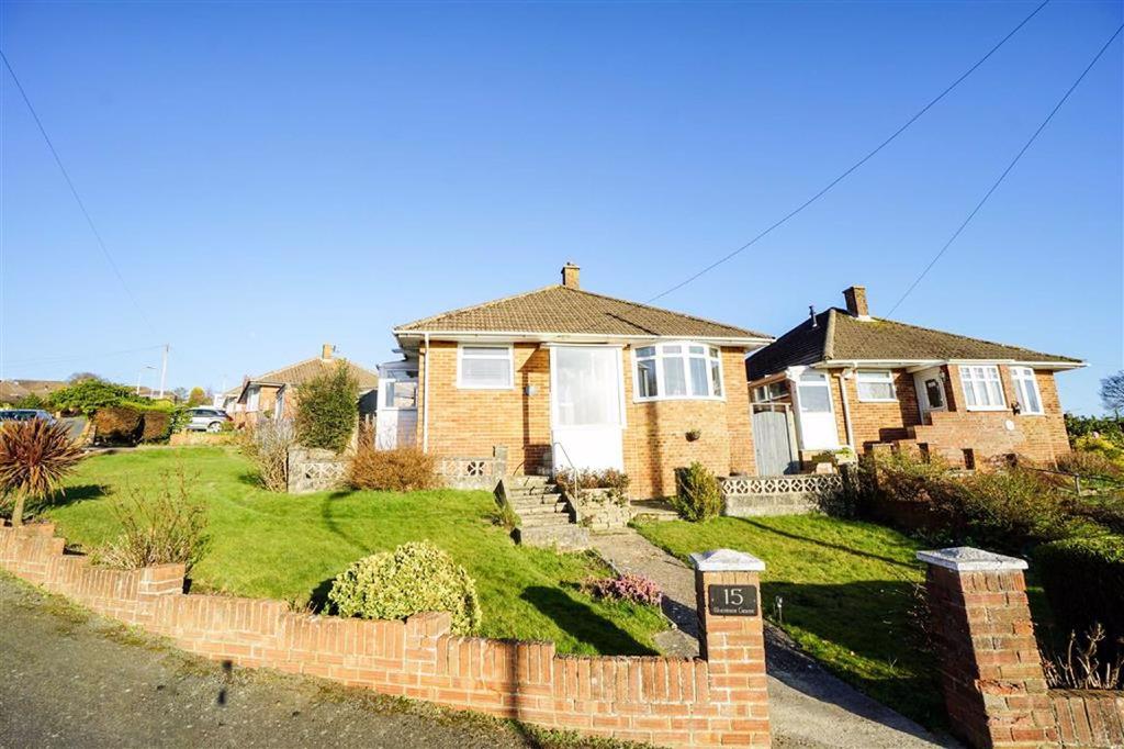 Westminster Crescent, Hastings, East Sussex 3 bed detached bungalow £