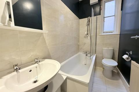 1 bedroom flat to rent, Walm Lane, London