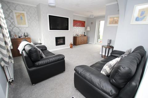 24 Moorside Gardens, Bradford, BD2 3RE