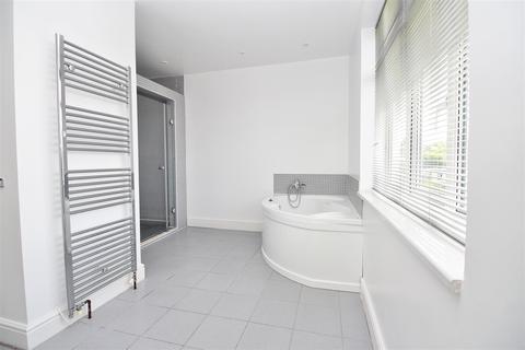 109 Belmont Road, Erith, DA8 1LF