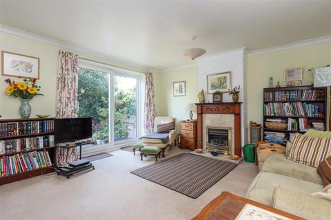 9 The Dene, West Molesey, KT8 2HL