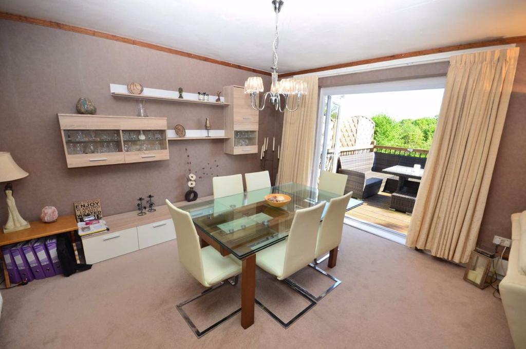 Wings Road, Upper Hale, Farnham 3 bed detached house £575,000