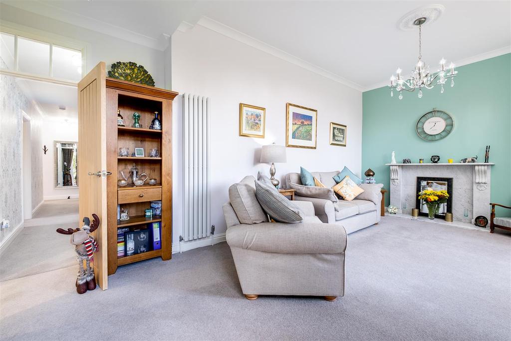 Borrowcop Lane, Lichfield 2 bed apartment £375,000