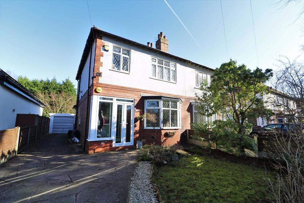Darley Avenue, Chorlton, Manchester, M21 3 bed semidetached house £