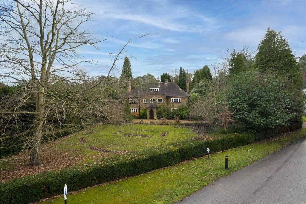 Blackhills, Esher, Surrey, KT10 6 bed detached house for sale £2,750,000