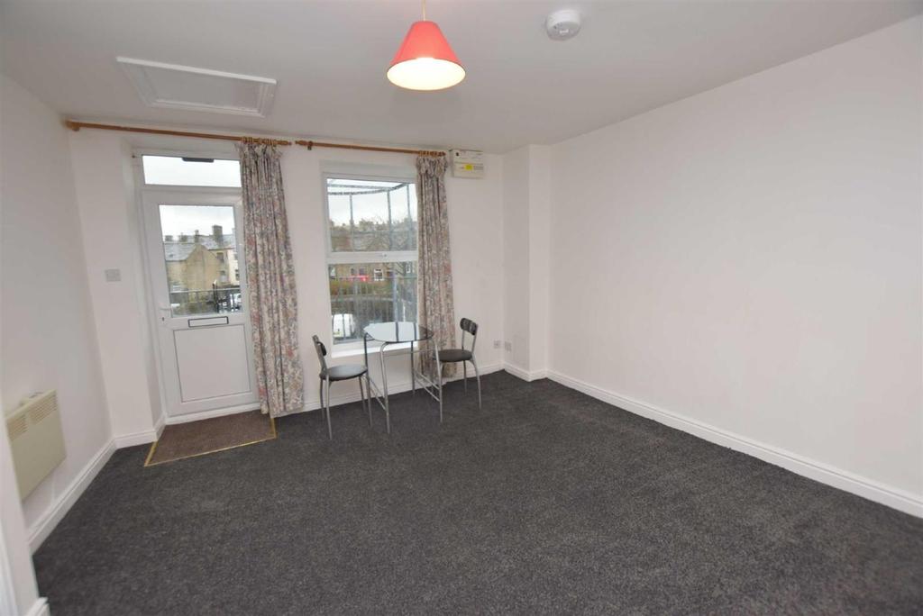 Church Street Barnoldswick 1 bed flat £375 pcm (£87 pw)