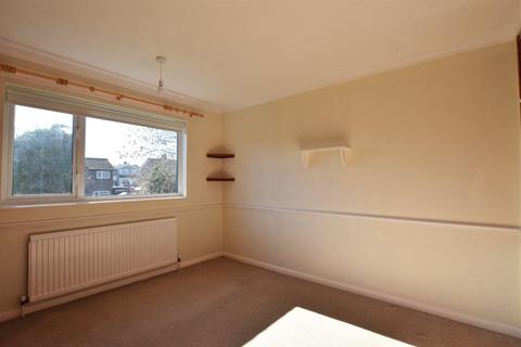 15 Grampian Way, Oakham, LE15 6NX