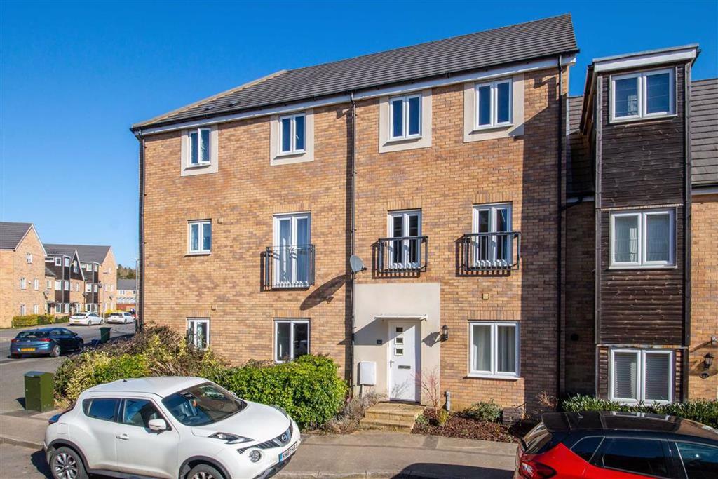 Fonda Meadows, Oxley Park, Milton Keynes, Buckinghamshire 4 bed