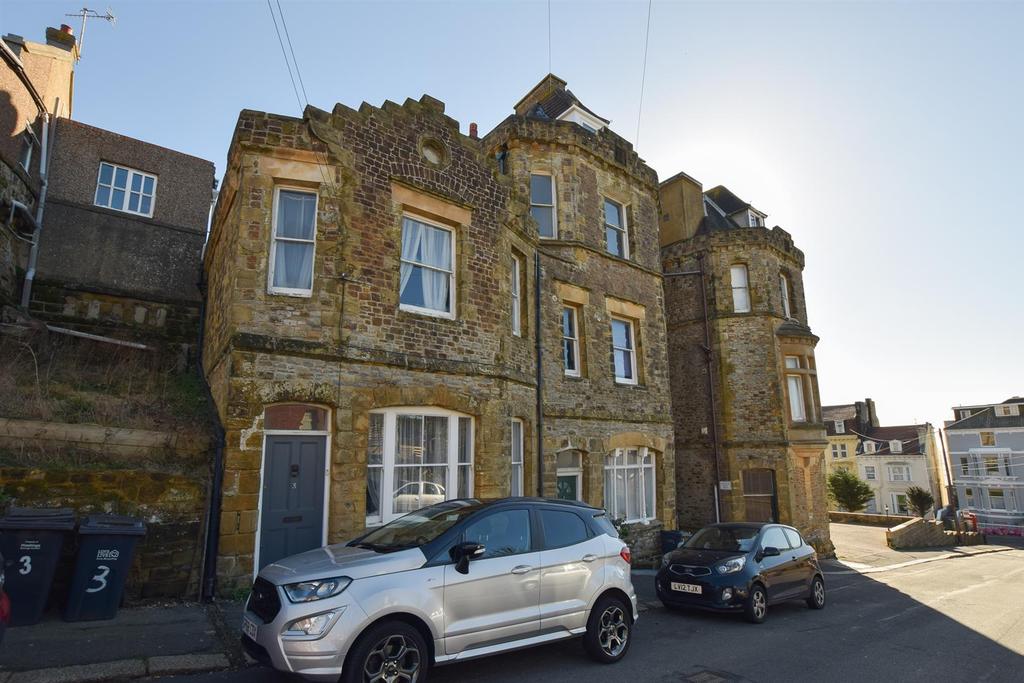 Boscobel Road, St. LeonardsOnSea 1 bed flat £160,000