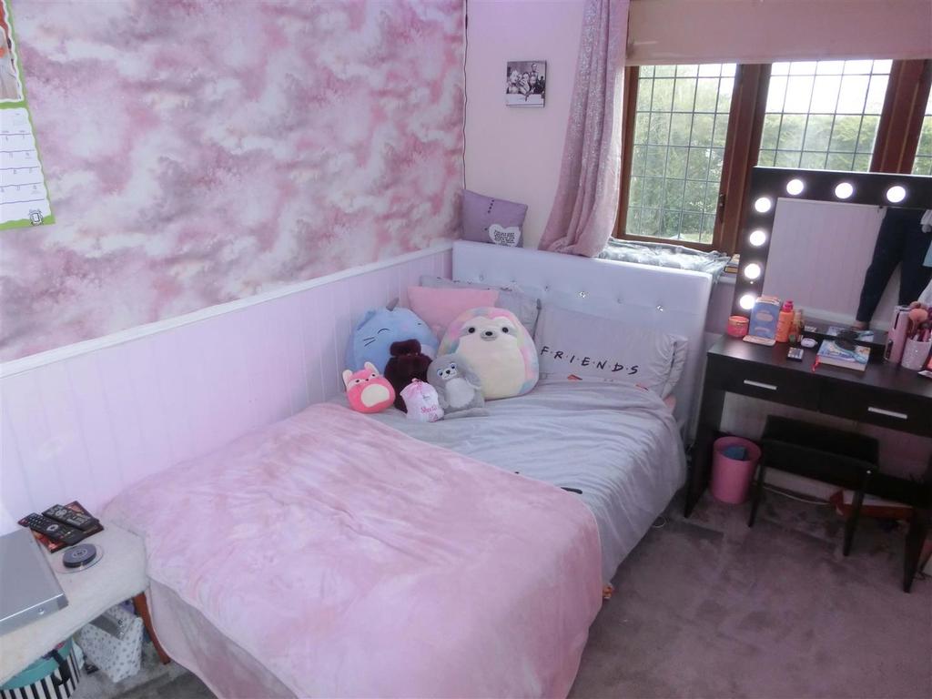 Cherry Walk 4 Bed2.jpg