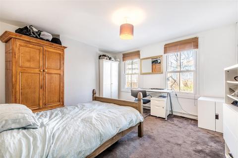 9 Cotswold Street, London, SE27 0DW