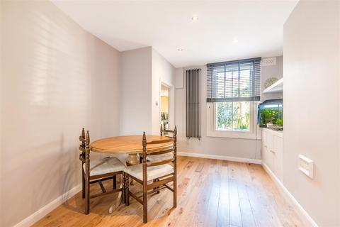 9 Cotswold Street, London, SE27 0DW