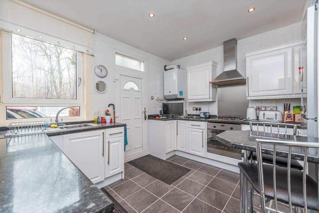 Mitchell Crescent, Alloa 2 bed flat £84,995