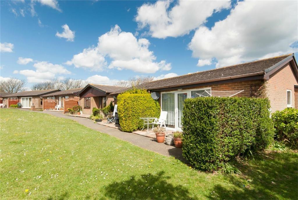 Reach Road, St. MargaretsAtCliffe, Dover 2 bed semidetached bungalow