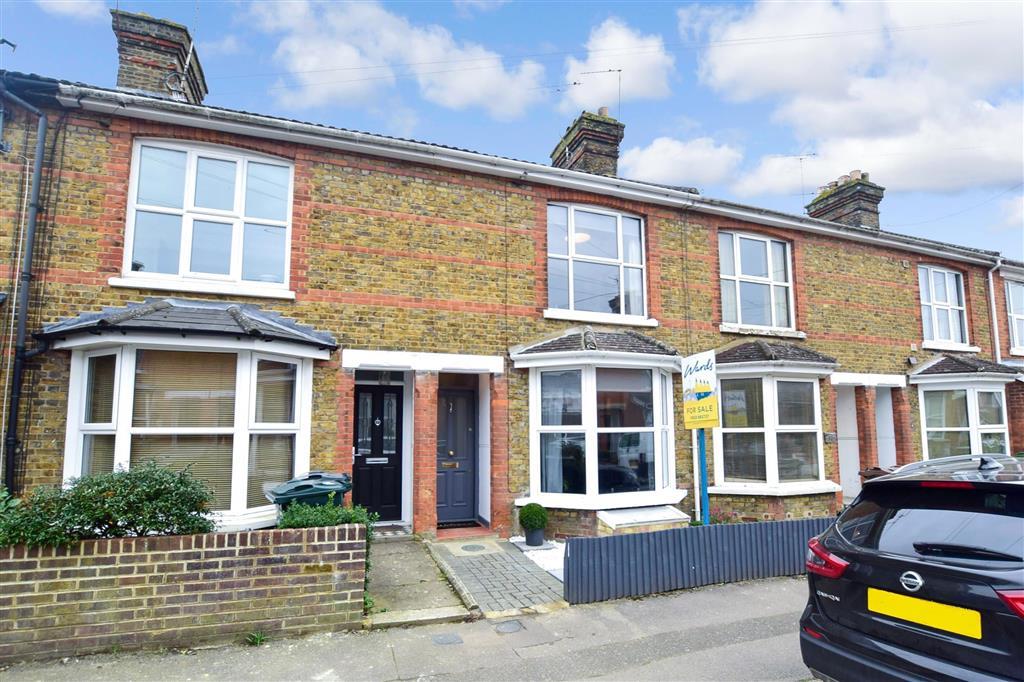 Heath Grove, Barming, Maidstone, Kent 3 bed terraced house £290,000