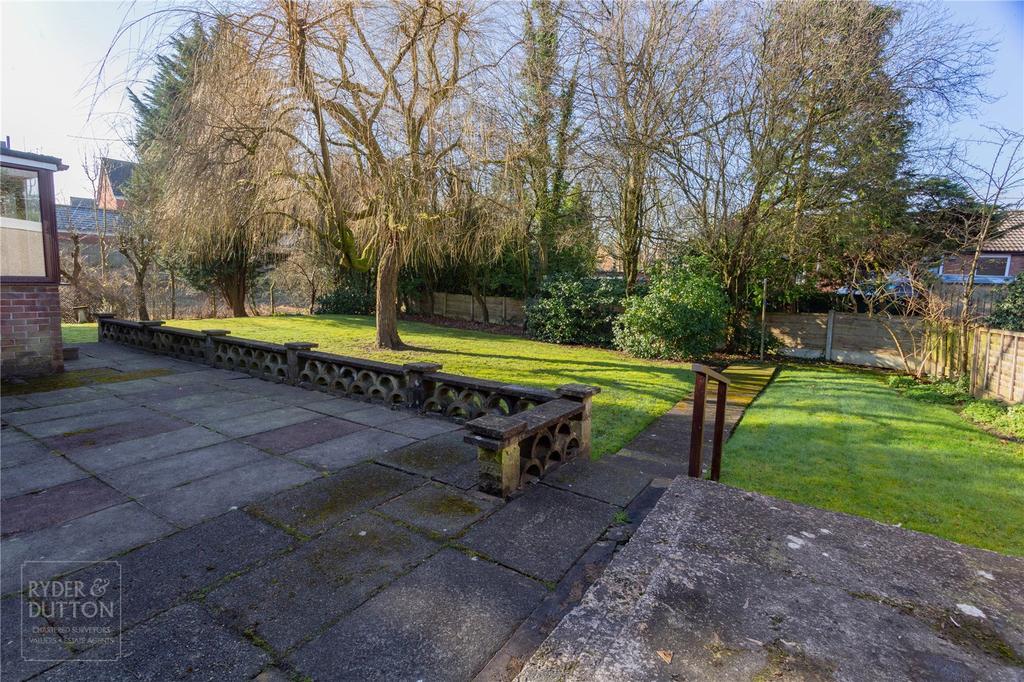 Greenmount Drive, Heywood, OL10 2 bed bungalow £250,000